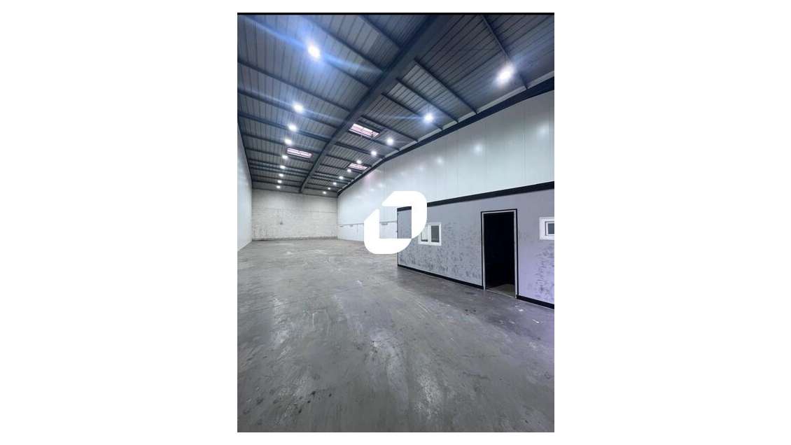 A louer Local d'activité 445m² Meaux