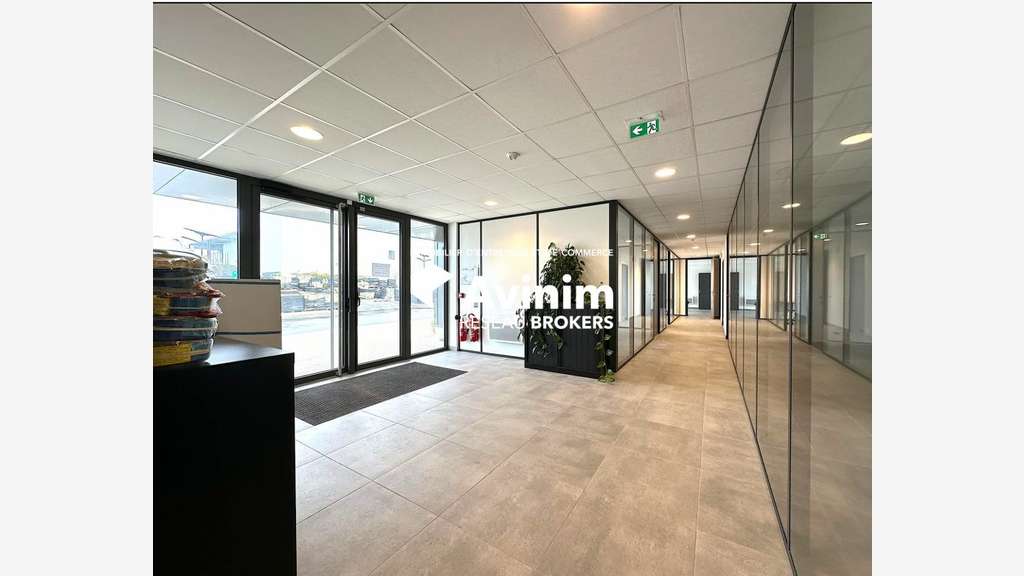 A louer bâtiment indépendant 1500m² à Meaux