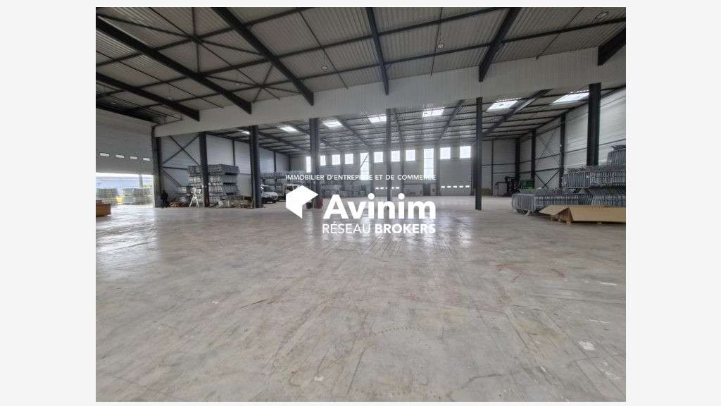A louer bâtiment indépendant 3029m² à Meaux