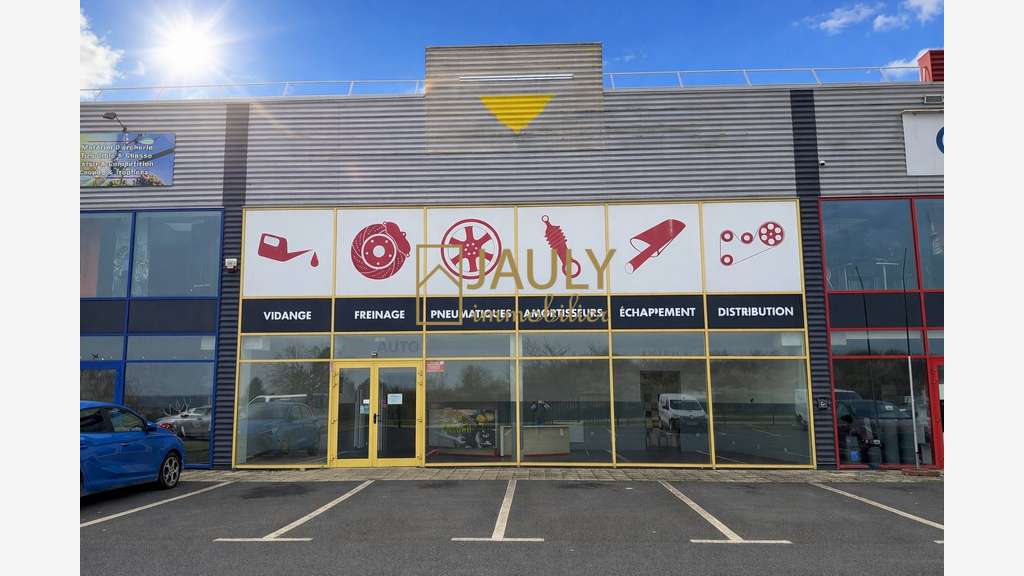 Loue local d'activité 395m² forte visibilité Meaux