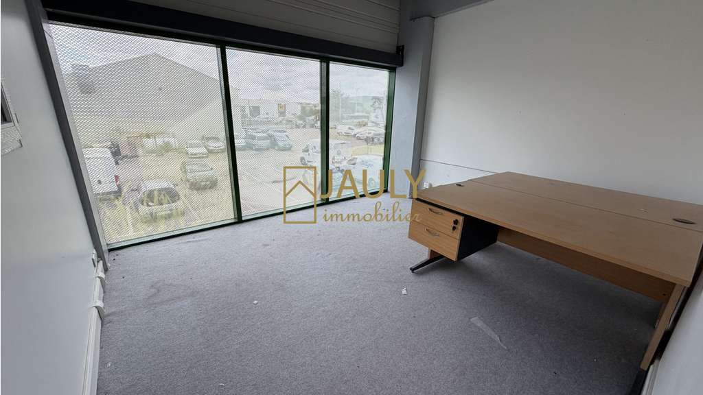 A louer local d'activité de 215m² en ZI Nord Meaux