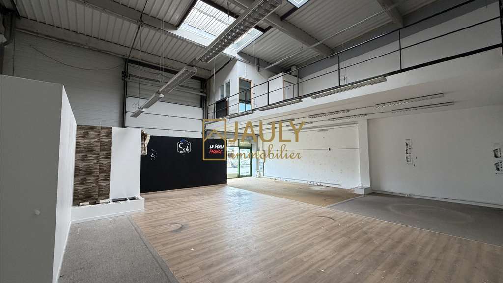 A louer local d'activité de 215m² en ZI Nord Meaux