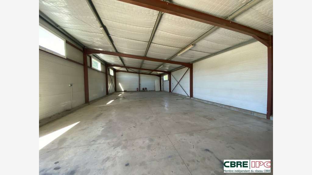 LOCATION - REF : 8399YA