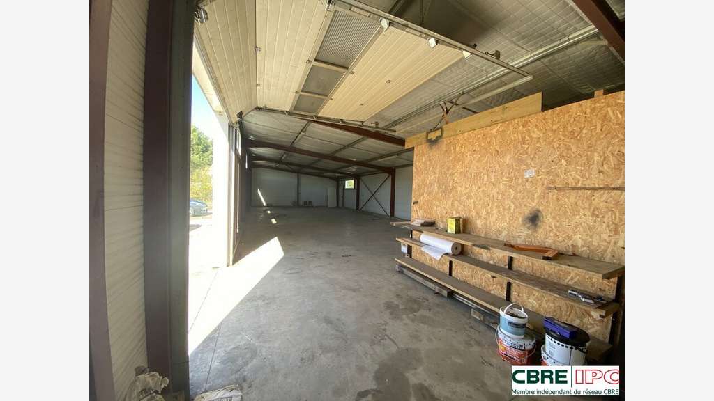 LOCATION - REF : 8399YA