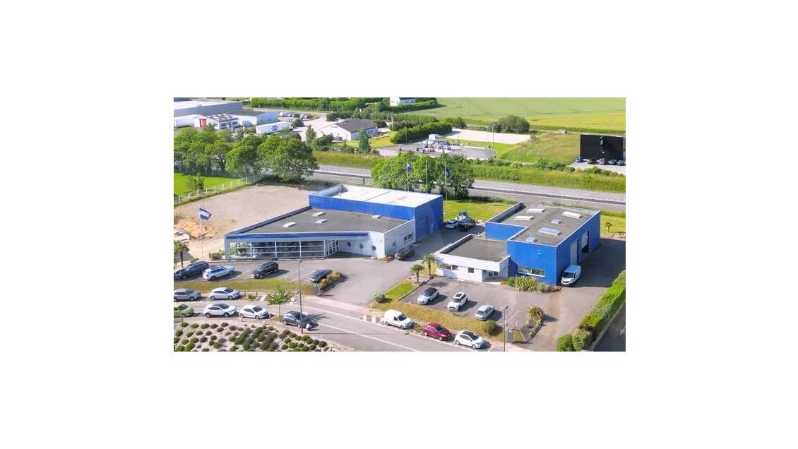 A louer local d'activité à Mellac RN165 