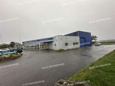 Location Locaux d'activités - Entrepôts à Mellac