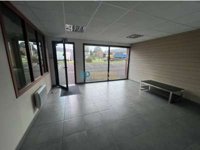 A louer local d'activité de 552m² en za à Mellac