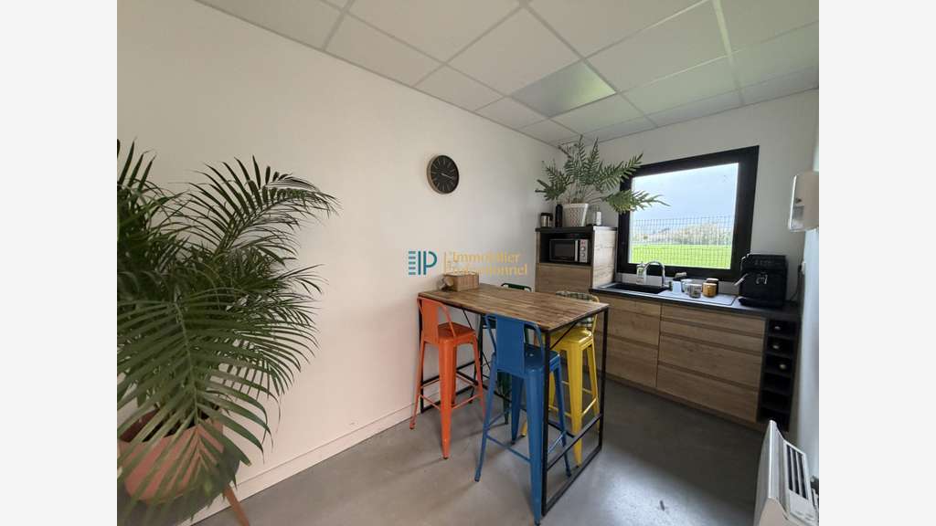 À louer local d’activité récent 183m² ZA Mellac