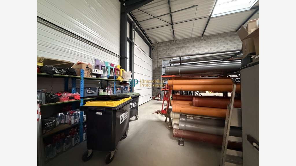 À louer local d’activité récent 183m² ZA Mellac