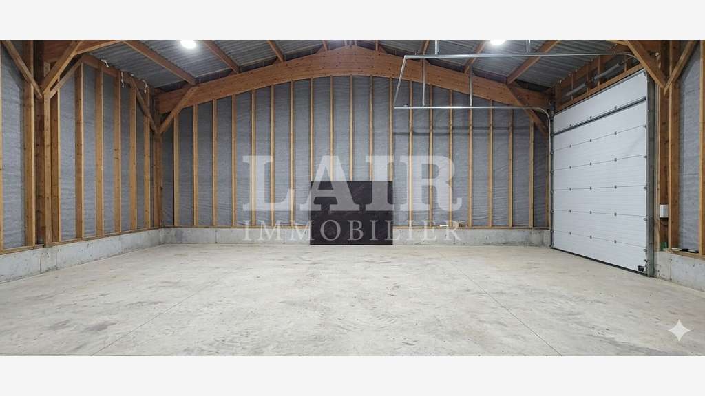 Rare à louer local 300m² agglo d'Alençon