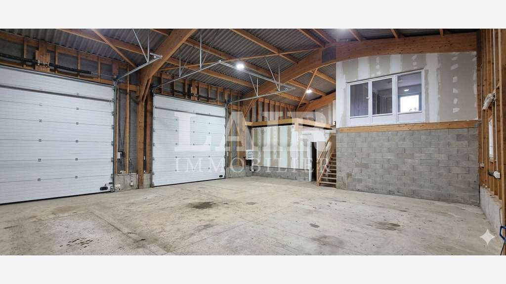 Rare à louer local 300m² agglo d'Alençon