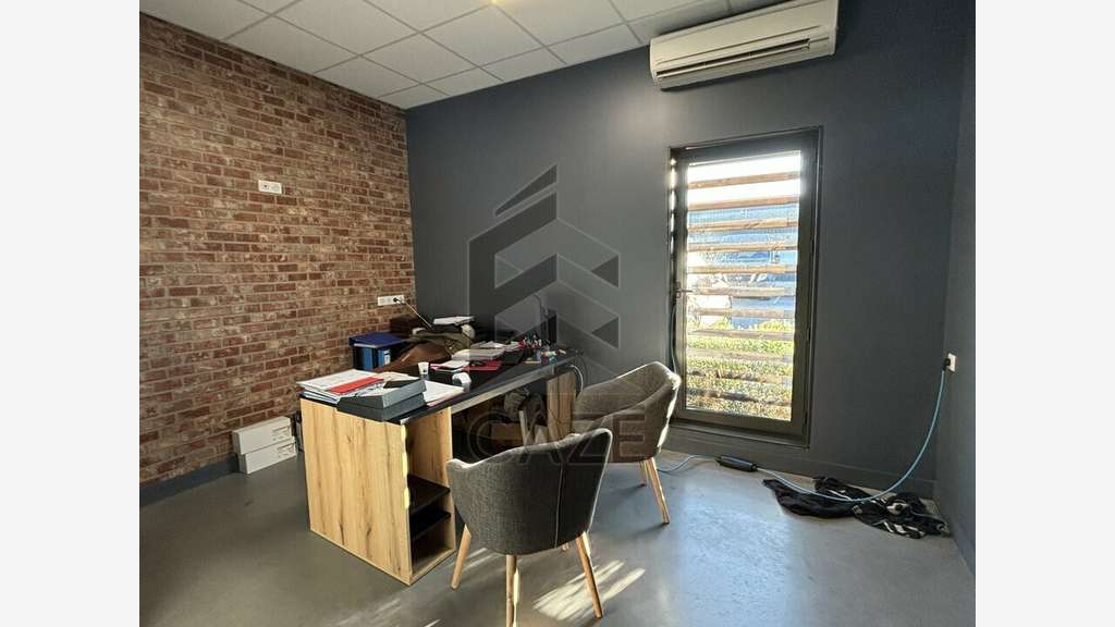 Local 700m² à louer proche rocade à Mérignac