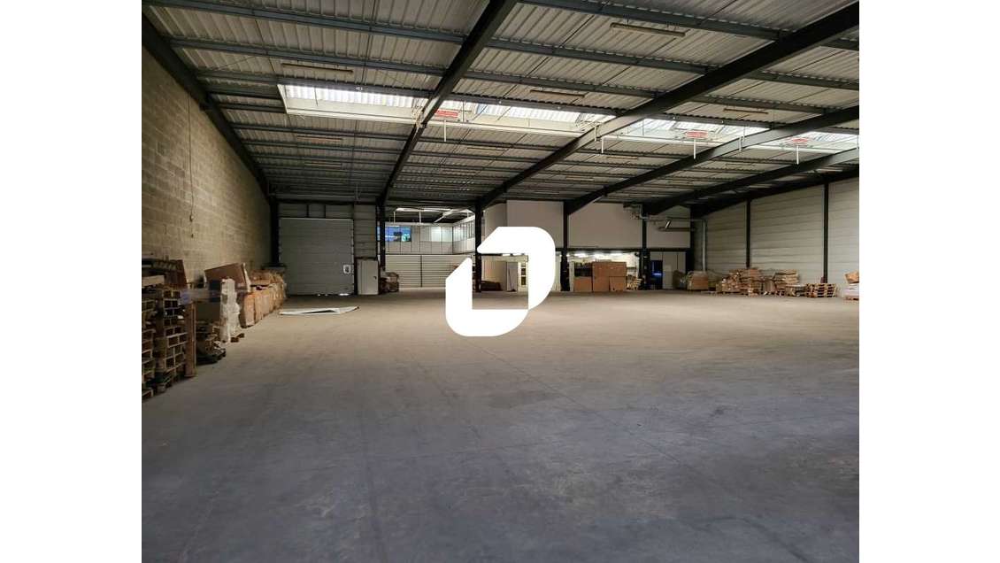 A louer Local d'activité 2172m² Merignac