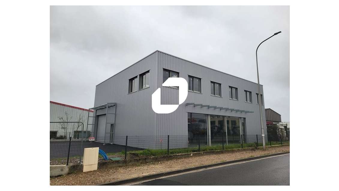 A louer Local d'activité 412m² Merignac
