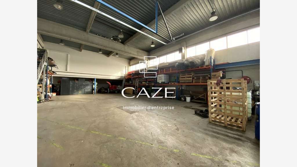 Bâtiment mixte 493m² à louer sortie 11b à Mérignac