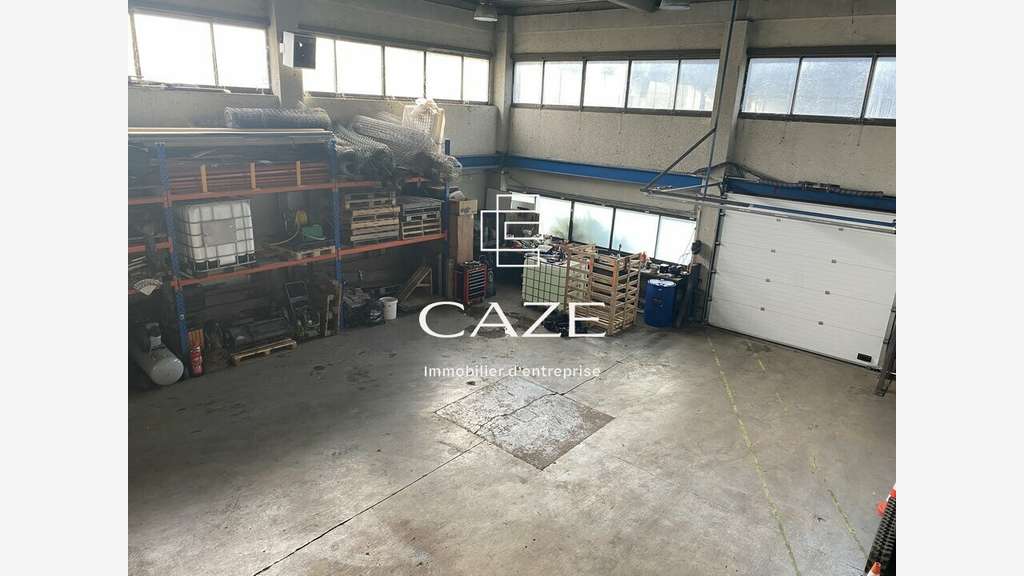 Bâtiment mixte 493m² à louer sortie 11b à Mérignac