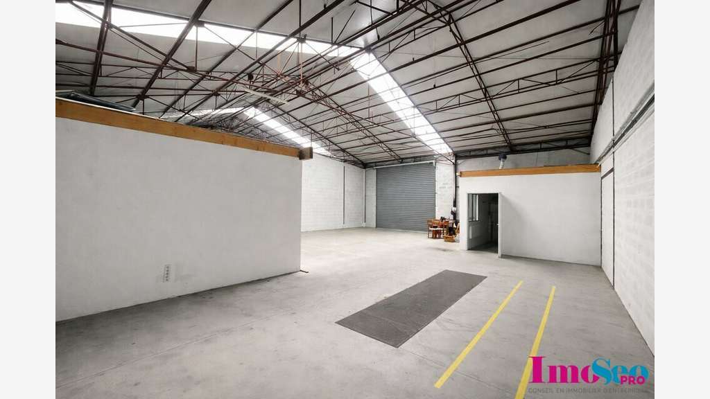 Entrepôt 280m² à louer Mérignac ZI du Phare