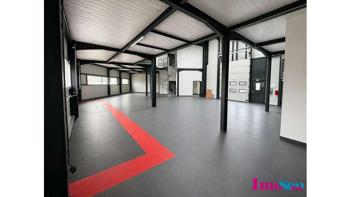 Entrepôt à louer MERIGNAC