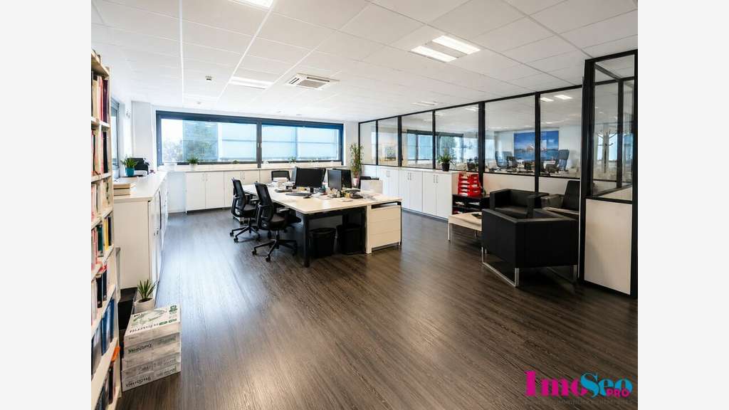 Entrepôt 493m² à louer sortie n°11 à Mérignac