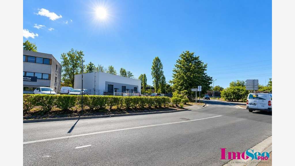 Entrepôt à louer MERIGNAC