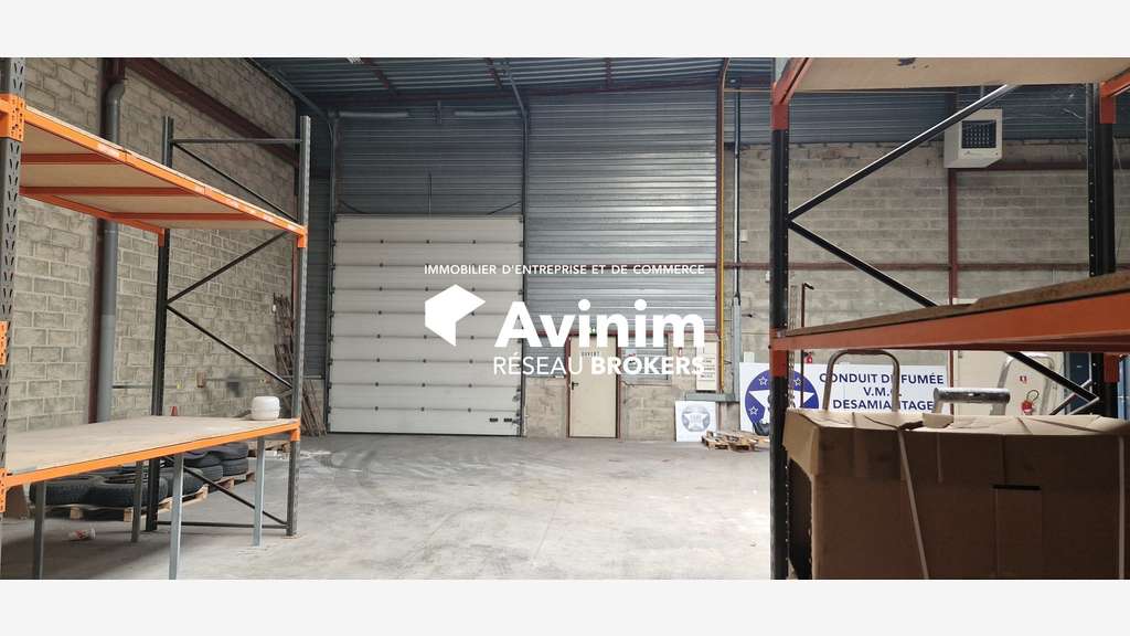 Local d'activité 544m²à louer Méry-sur-Oise N184