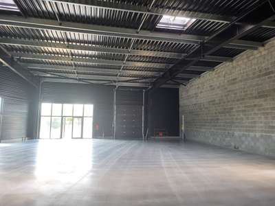 A louer local d'activité de 350m² à Vannes Nord