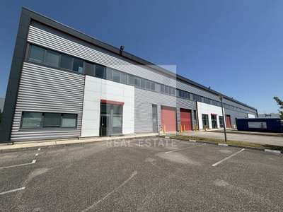 Location Locaux d'activités - Entrepôts à Meyzieu