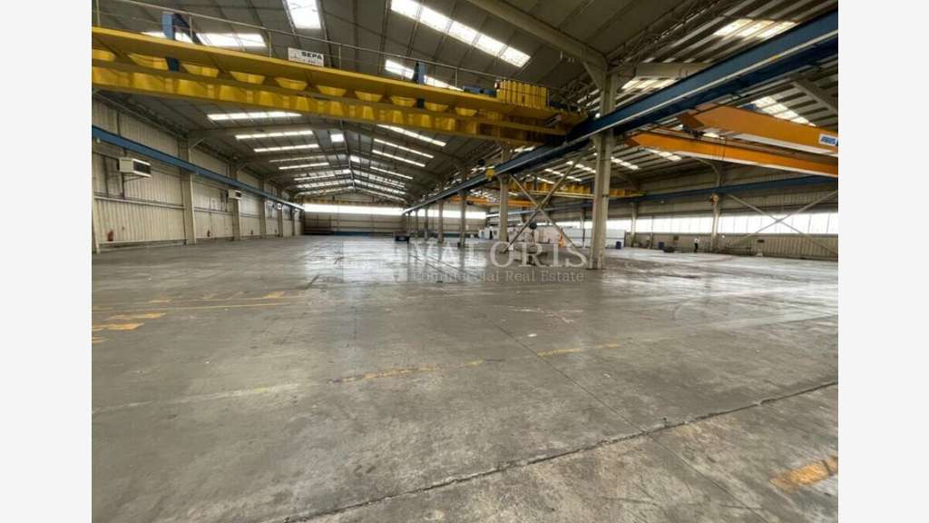 Entrepôt logistique à louer à Meyzieu