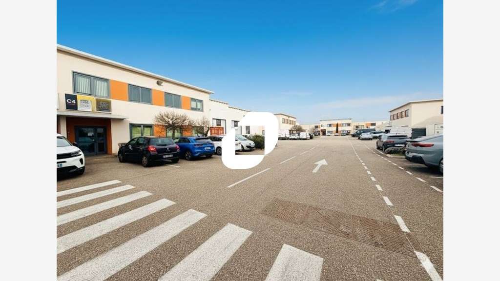 A louer Local d'activité 922m² Meyzieu