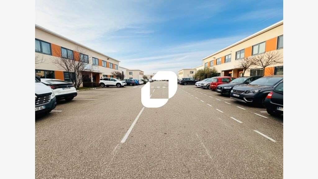 A louer Local d'activité 922m² Meyzieu