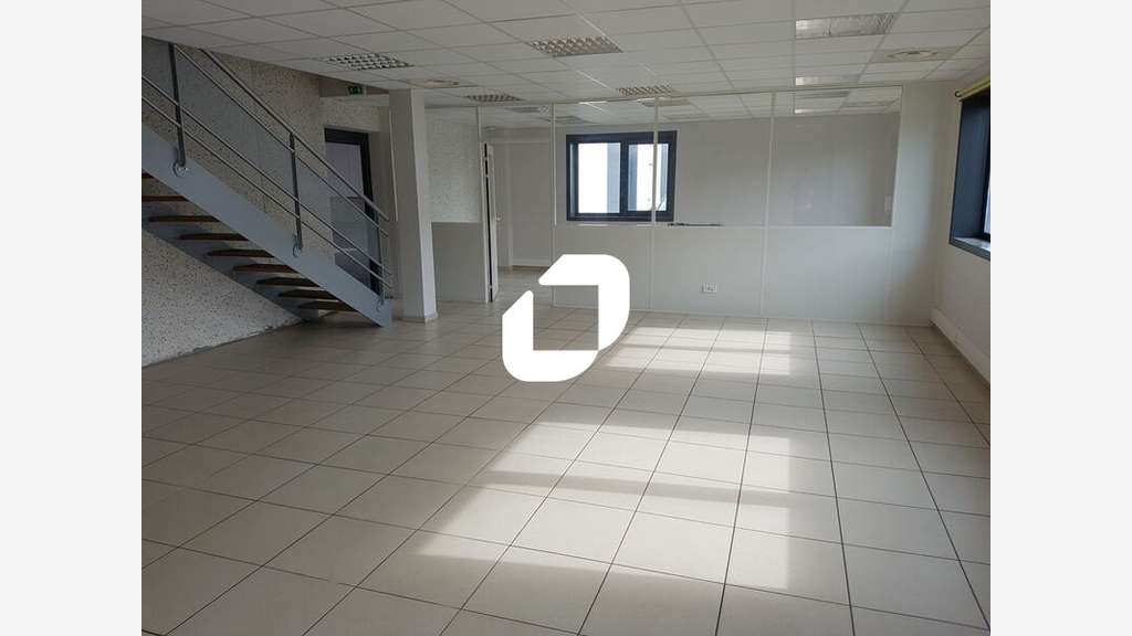 A louer Local d'activité 922m² Meyzieu