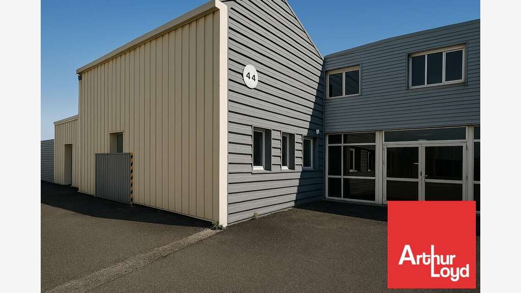 Local d'activité 762m² à louer à Migné-Auxances