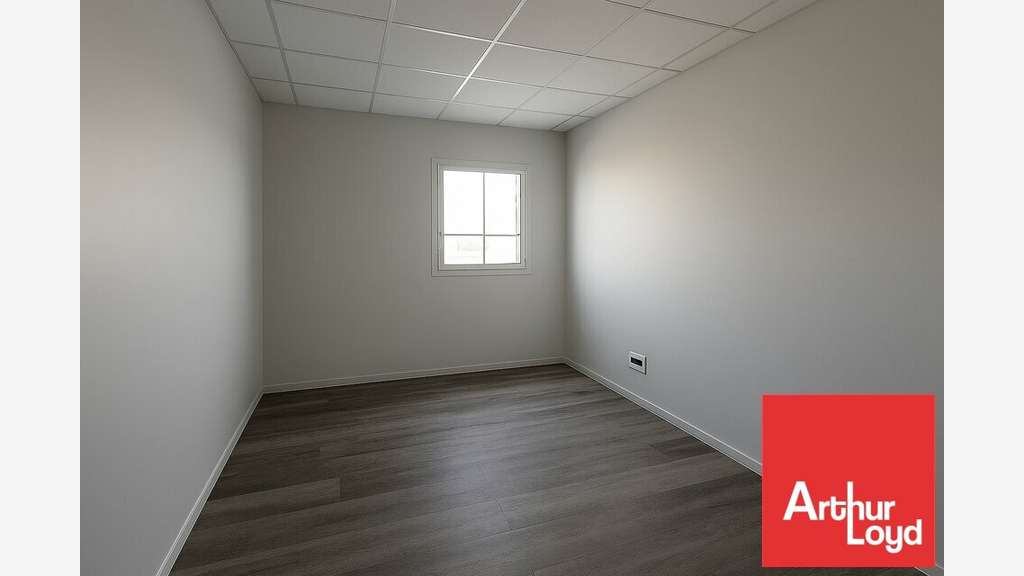 Local d'activité 762m² à louer à Migné-Auxances