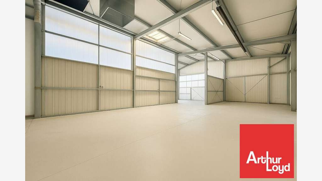Local d'activité 762m² à louer à Migné-Auxances