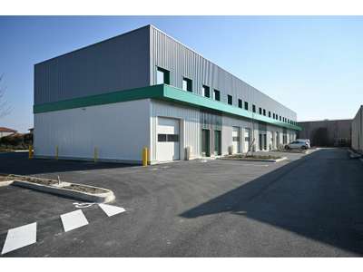 Location Locaux d'activités - Entrepôts à Mions