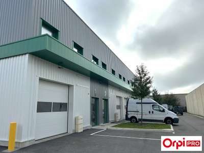 Location Locaux d'activités - Entrepôts à Mions