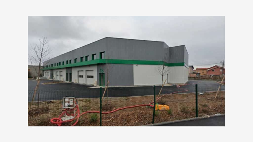 A louer cellules d'activité 154m² à Mions