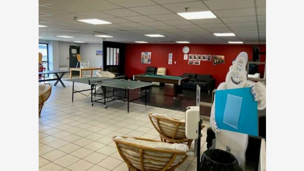 Location entrepôt de 4500m² à Mions sortie A46