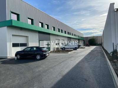 Location Locaux d'activités - Entrepôts à Mions