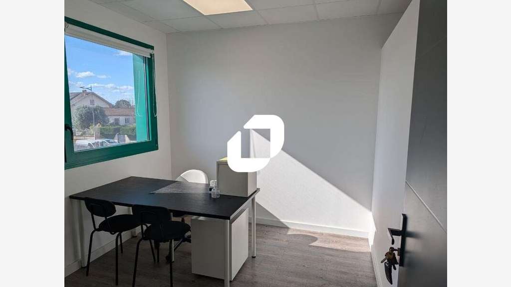 A louer Local d'activité 308m² Mions