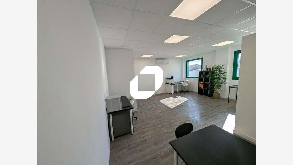 A louer Local d'activité 308m² Mions