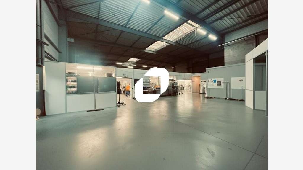 A louer Local d'activité 2337m² Mions