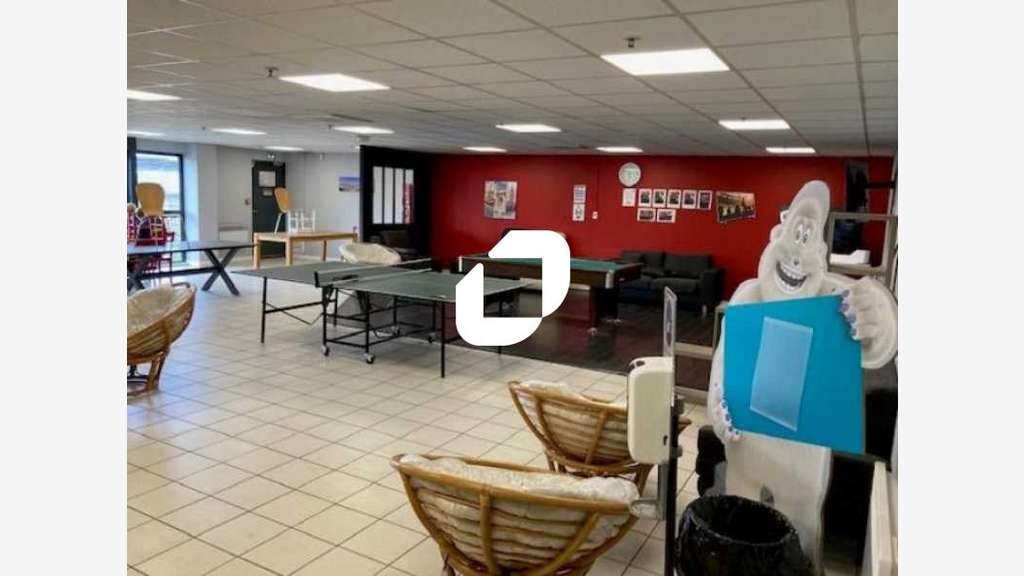 A louer Local d'activité 7933m² Mions