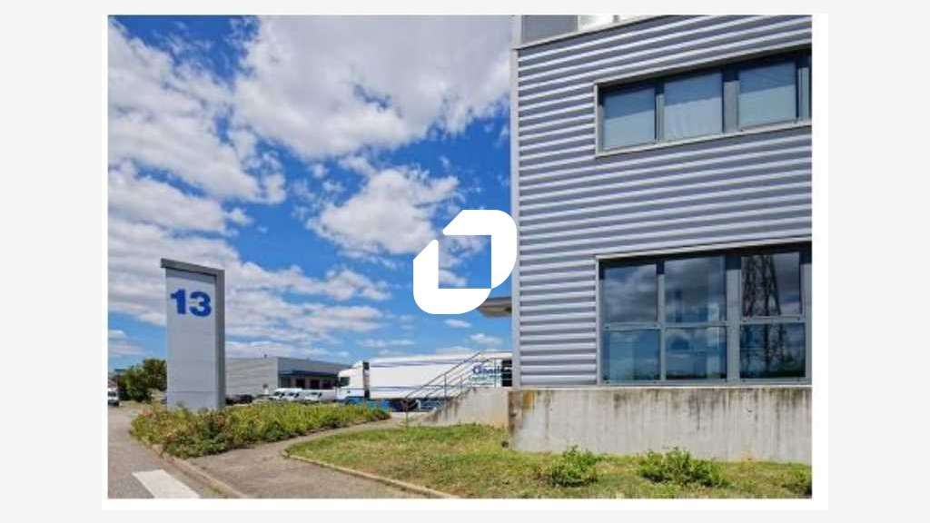 A louer Local d'activité 7933m² Mions