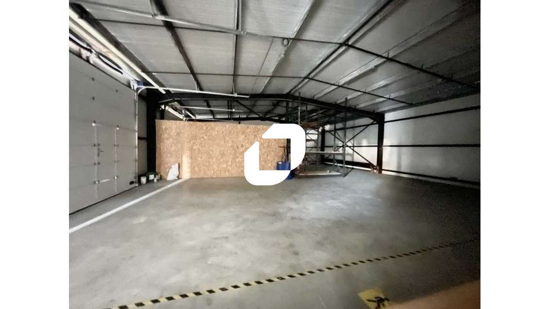 A louer Local d'activité 290m² Mios