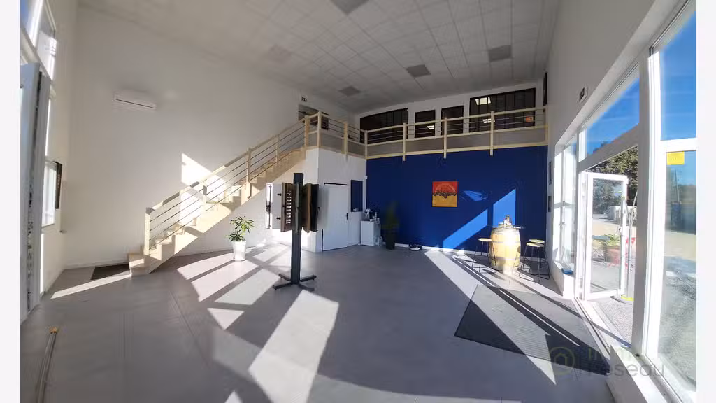 A louer boutique lumineuse de 115m² à Mios 
