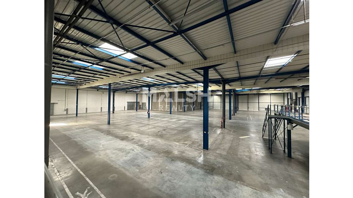 Bâtiment d'activités à louer 10 746m² à Miribel