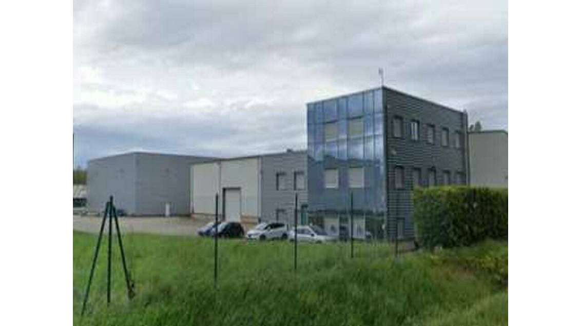 Bâtiment 3544m² à louer à Miribel-Les Echets