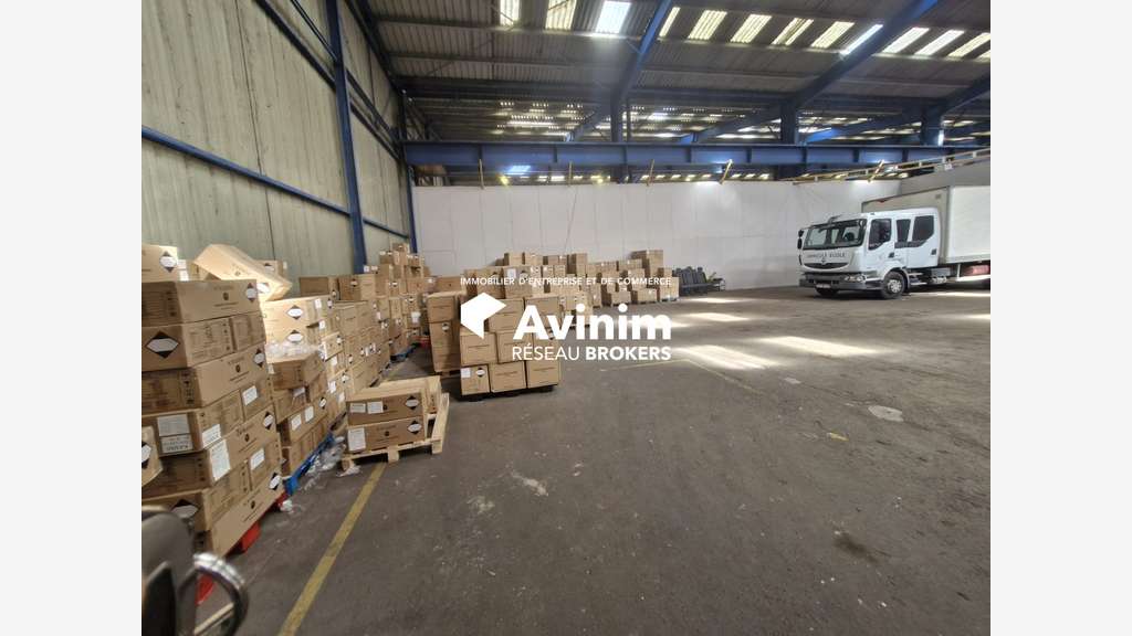 Location cellule 450m² à Mitry-Mory proche A1
