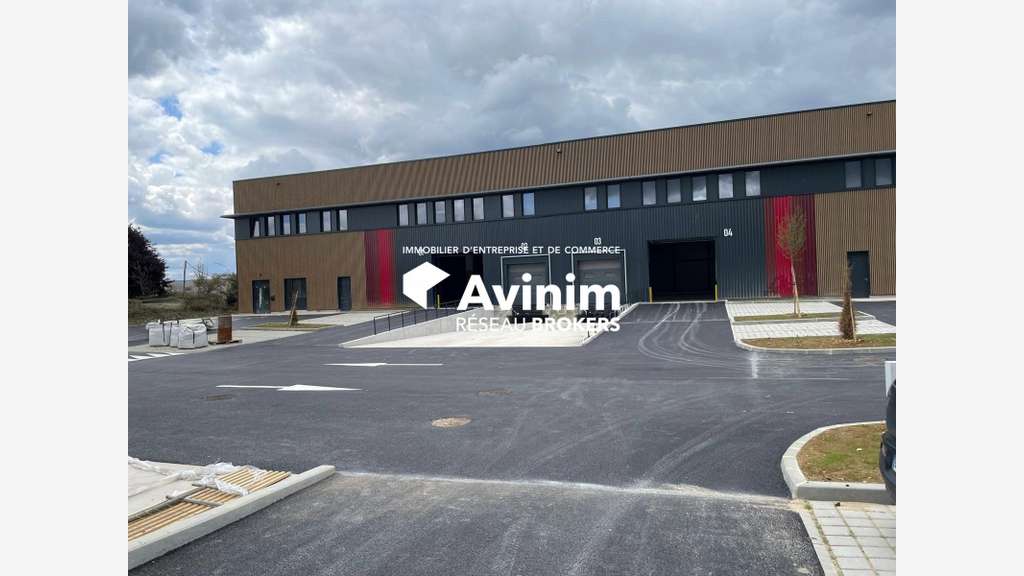 A louer locaux 1518m² et 1535m² ZI Mitry-Compans